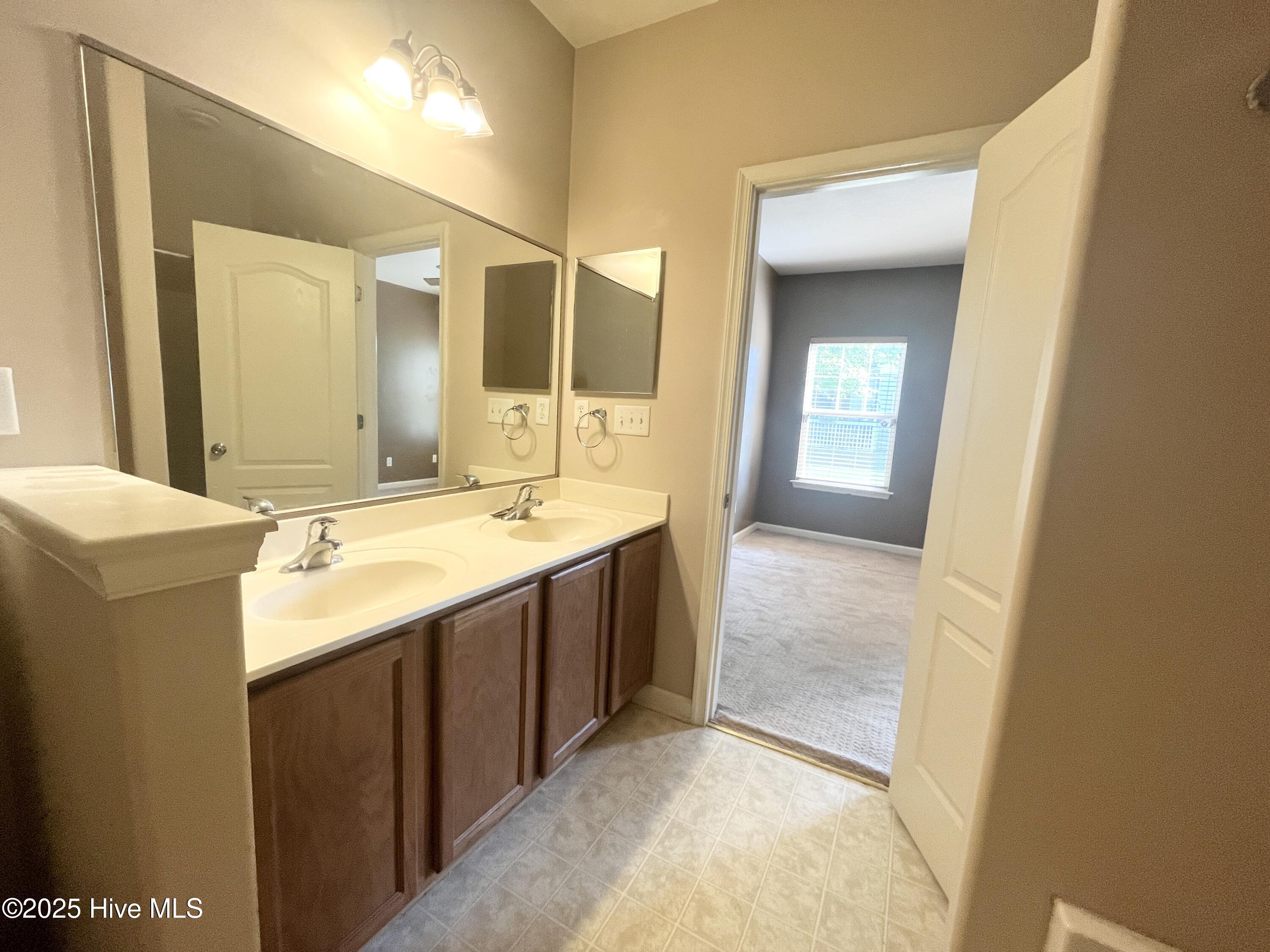 406 Osprey Cove Elizabeth City, NC 27909 - Photo 7 of 12 original (6)