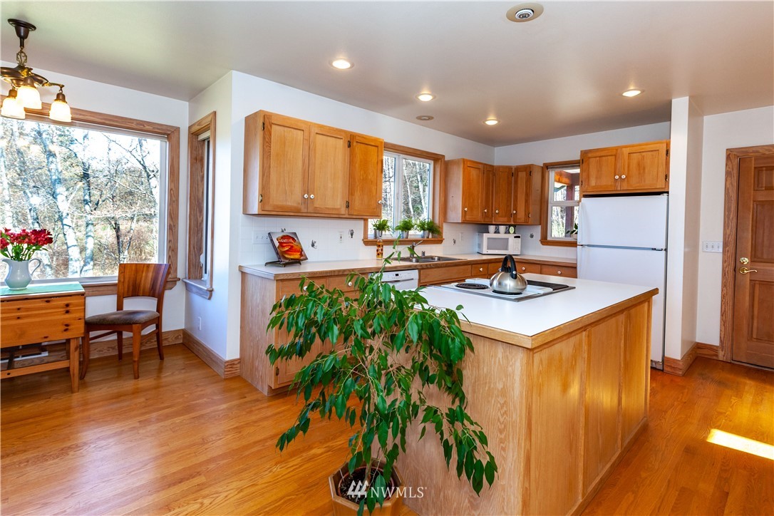 2881 East Meinhold Road Langley, WA 98260 - Photo 10 of 25 Gallery Image 10