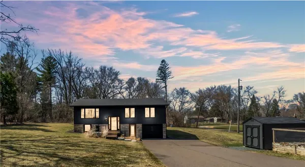 $459,900 | 1130 Hallam Avenue North, Mahtomedi, MN 55115