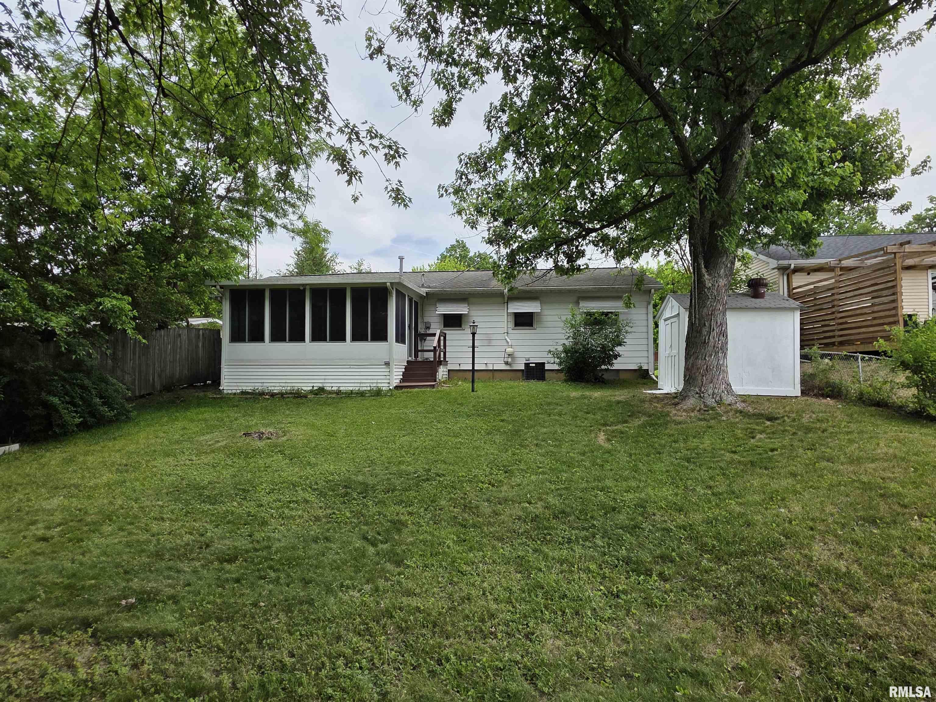 233 Briargate Road Washington, IL 61571 - Photo 19 of 34