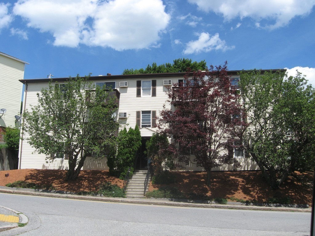 229 Vernon Street, Unit 9 Worcester, MA 01607 - Photo 1 of 11 Gallery Image 1