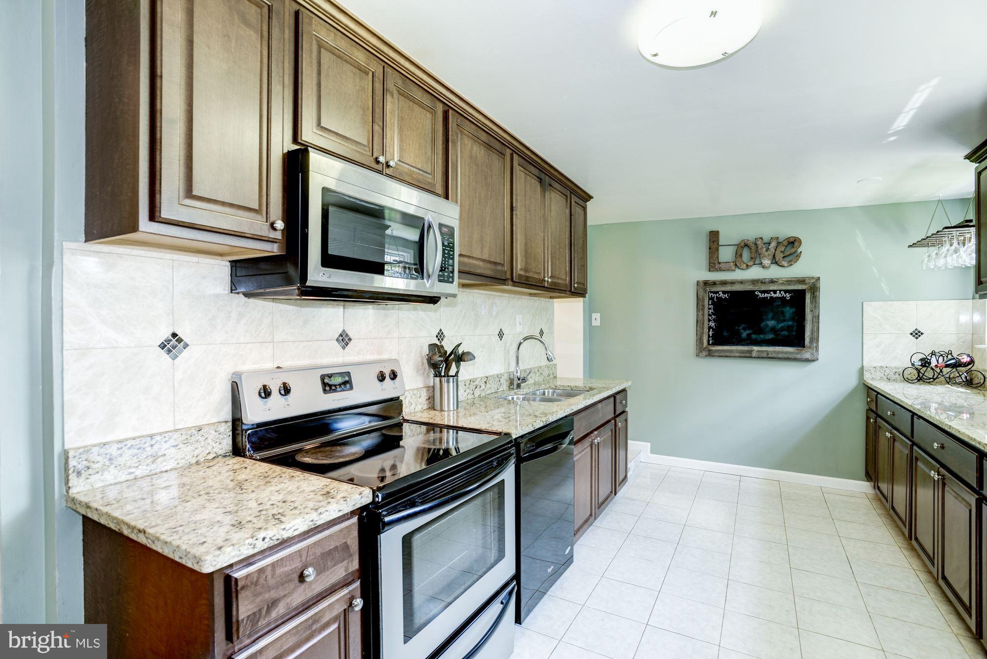6409 Inwood Drive Springfield, VA 22150 - Photo 13 of 40