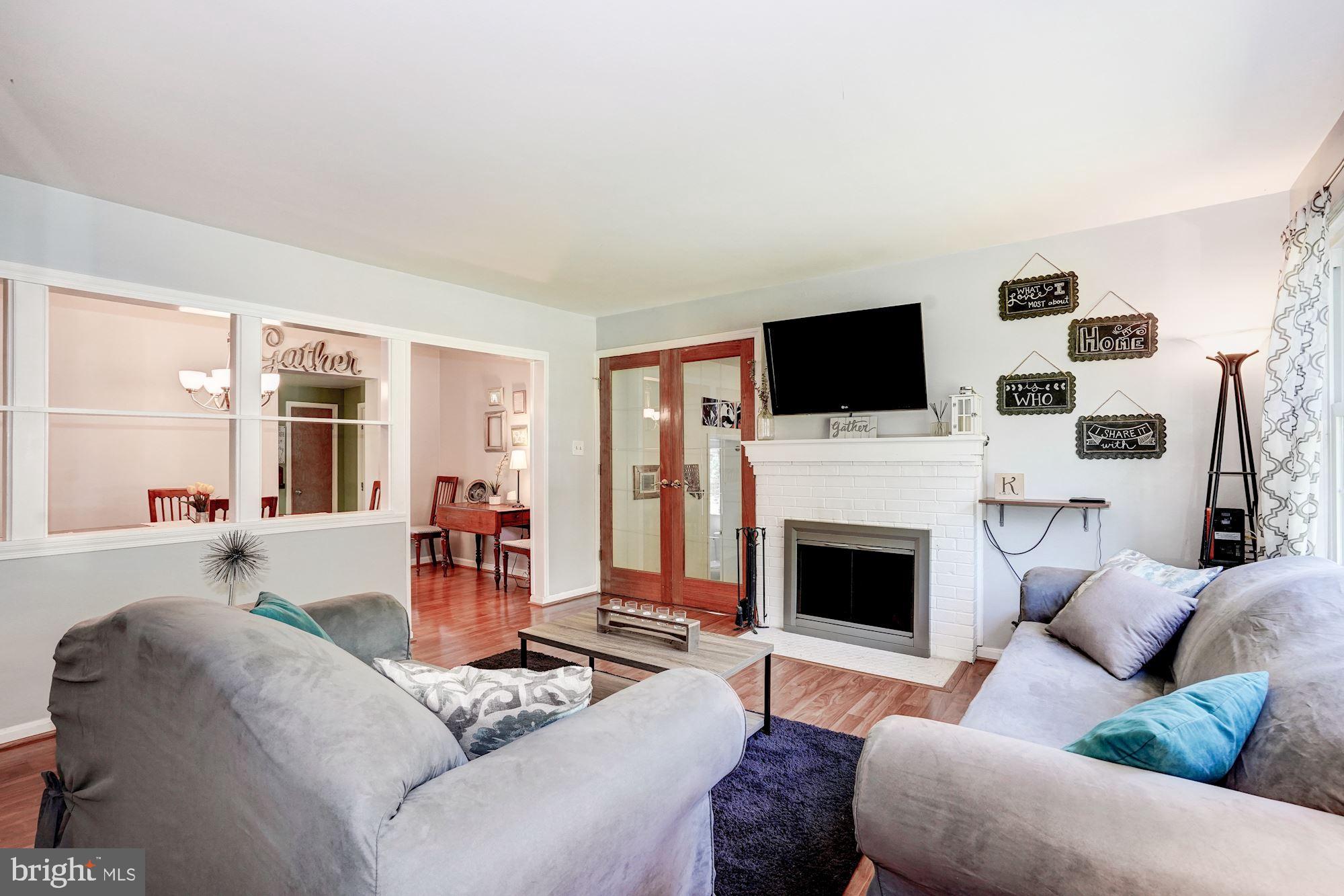 6409 Inwood Drive Springfield, VA 22150 - Photo 4 of 40