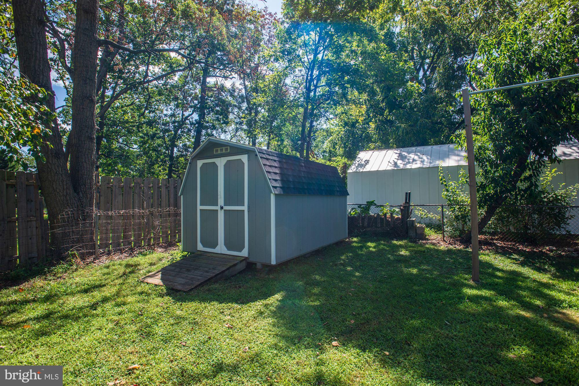 6409 Inwood Drive Springfield, VA 22150 - Photo 36 of 40