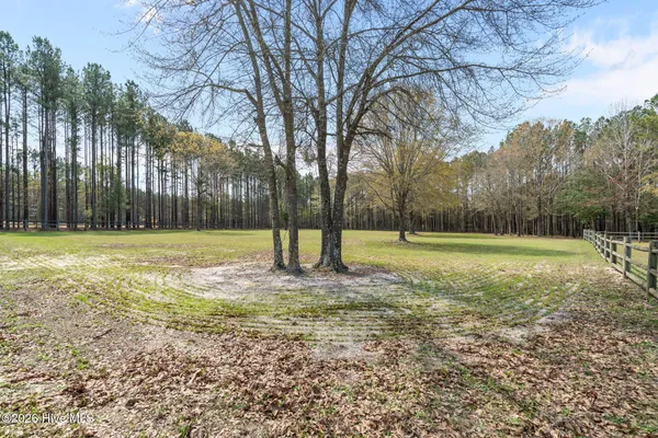 $950,000 | 930 Pasture Circle, Aberdeen, NC 28315