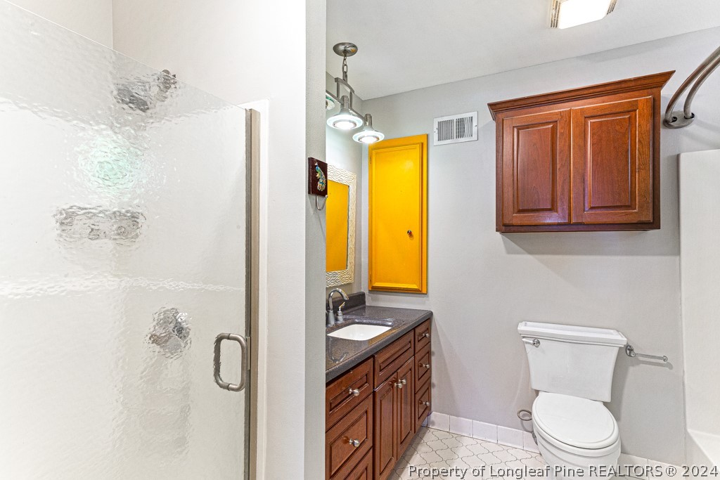 1852 Morganton Road Fayetteville, NC 28305 - Photo 17 of 40