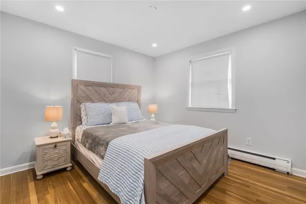 $4,000 | 384 Valley Road, Middletown, RI 02842