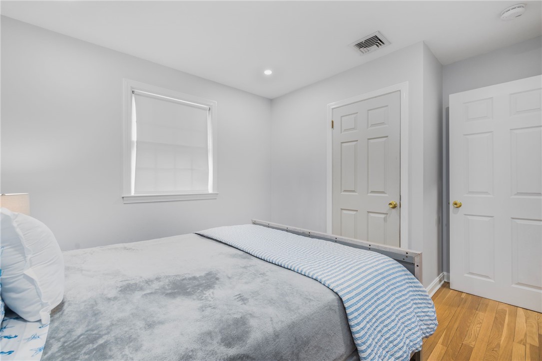 384 Valley Road Middletown, RI 02842 - Photo 15 of 46