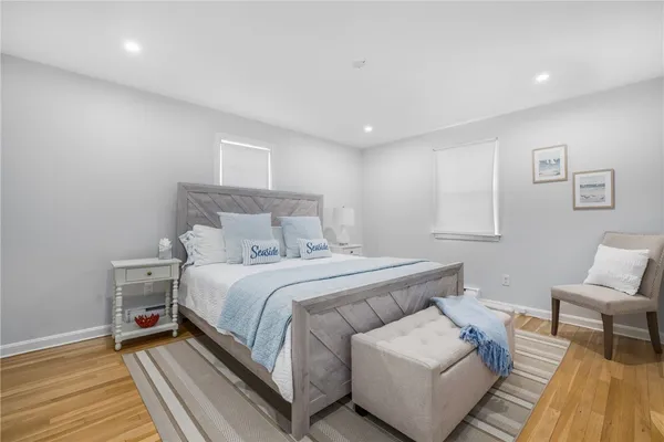 $4,000 | 384 Valley Road, Middletown, RI 02842