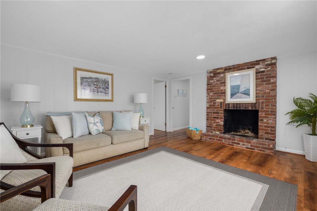 384 Valley Road Middletown, RI 02842 - Photo 32 of 46