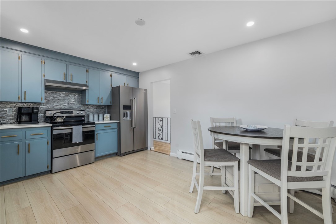 384 Valley Road Middletown, RI 02842 - Photo 4 of 46