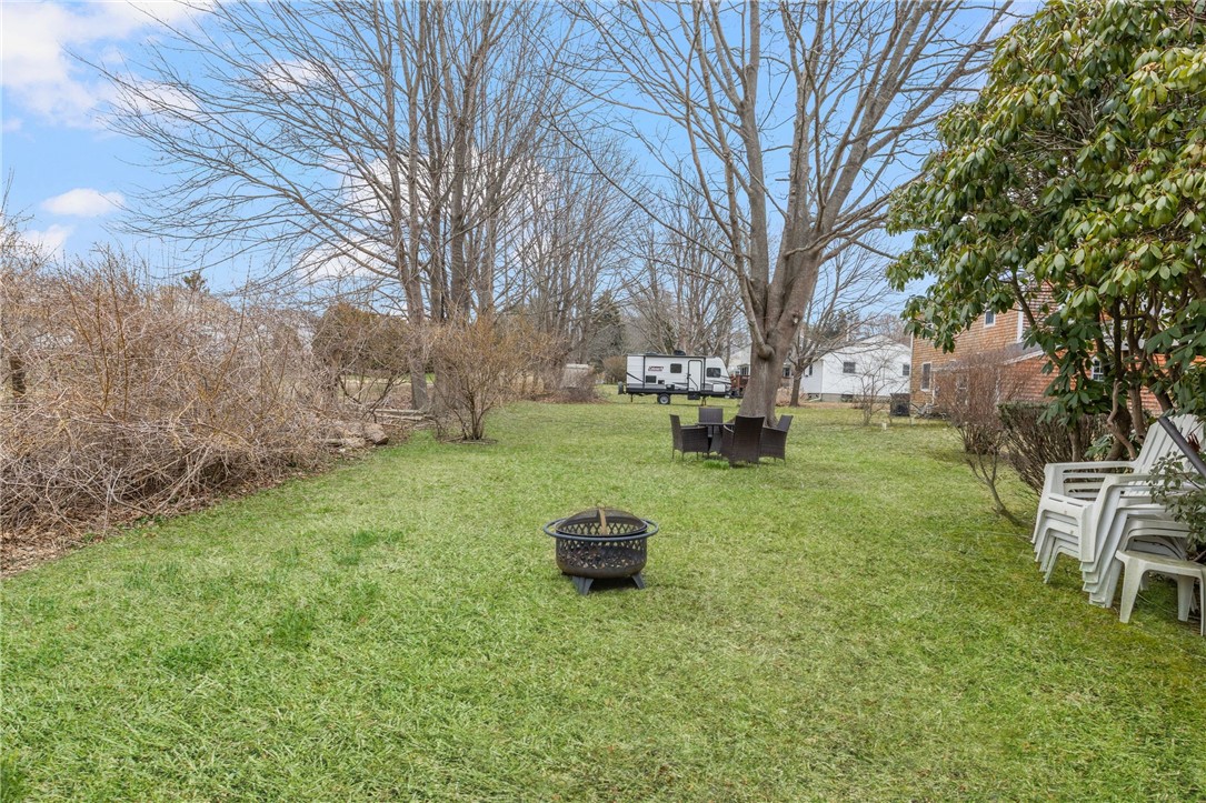 384 Valley Road Middletown, RI 02842 - Photo 41 of 46