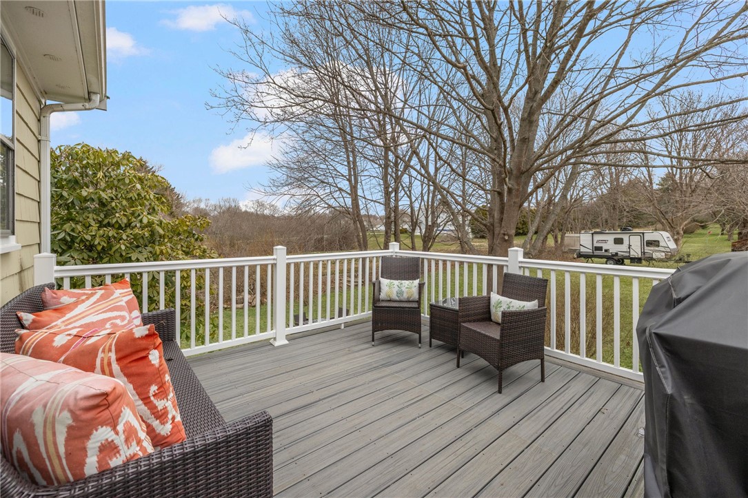 384 Valley Road Middletown, RI 02842 - Photo 42 of 46