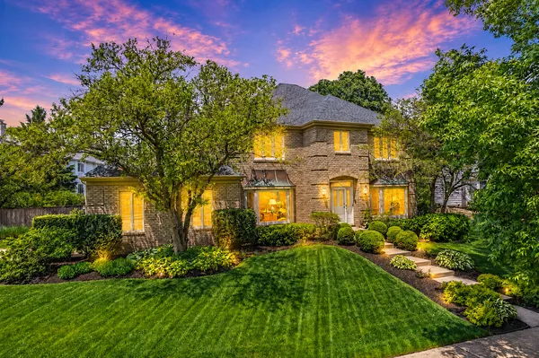 $899,900 | 391 Du Pahze Street, Naperville, IL 60565