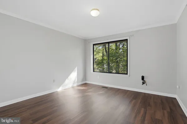 $2,450 | 2369 Southgate Square, Reston, VA 20191