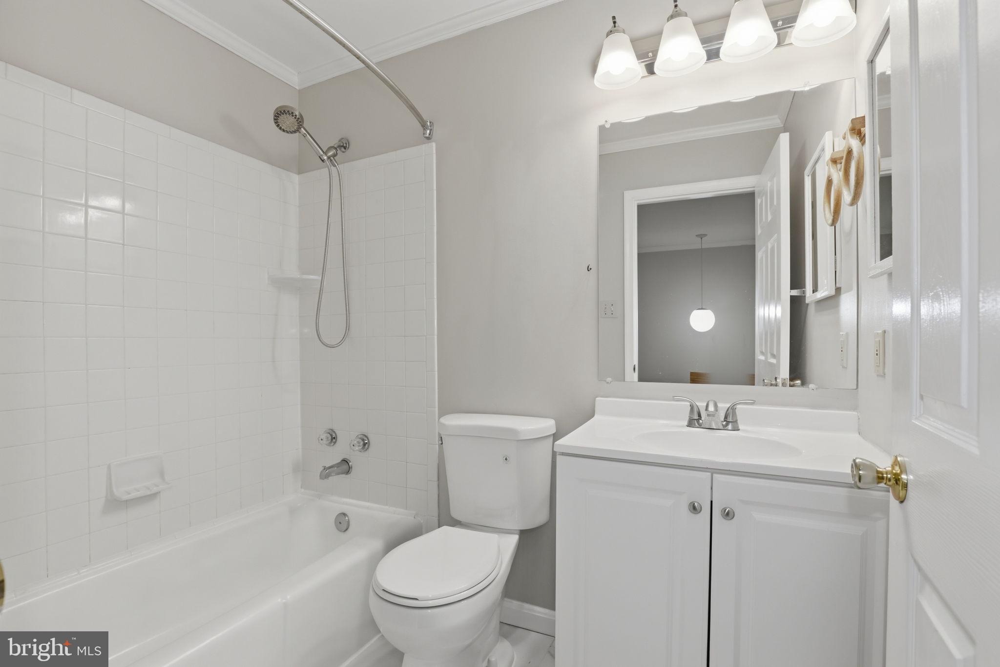 2369 Southgate Square Reston, VA 20191 - Photo 18 of 33