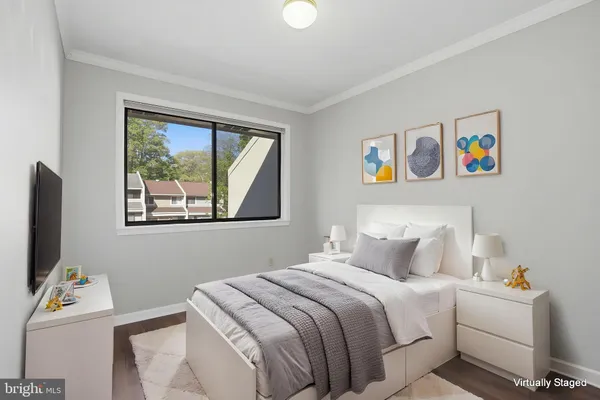 $2,450 | 2369 Southgate Square, Reston, VA 20191