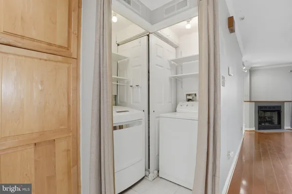 $2,450 | 2369 Southgate Square, Reston, VA 20191