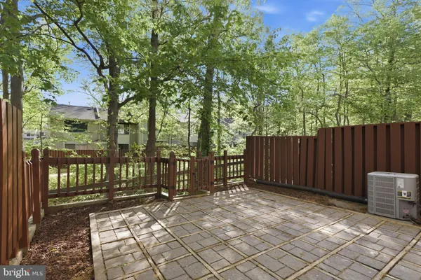 $2,450 | 2369 Southgate Square, Reston, VA 20191