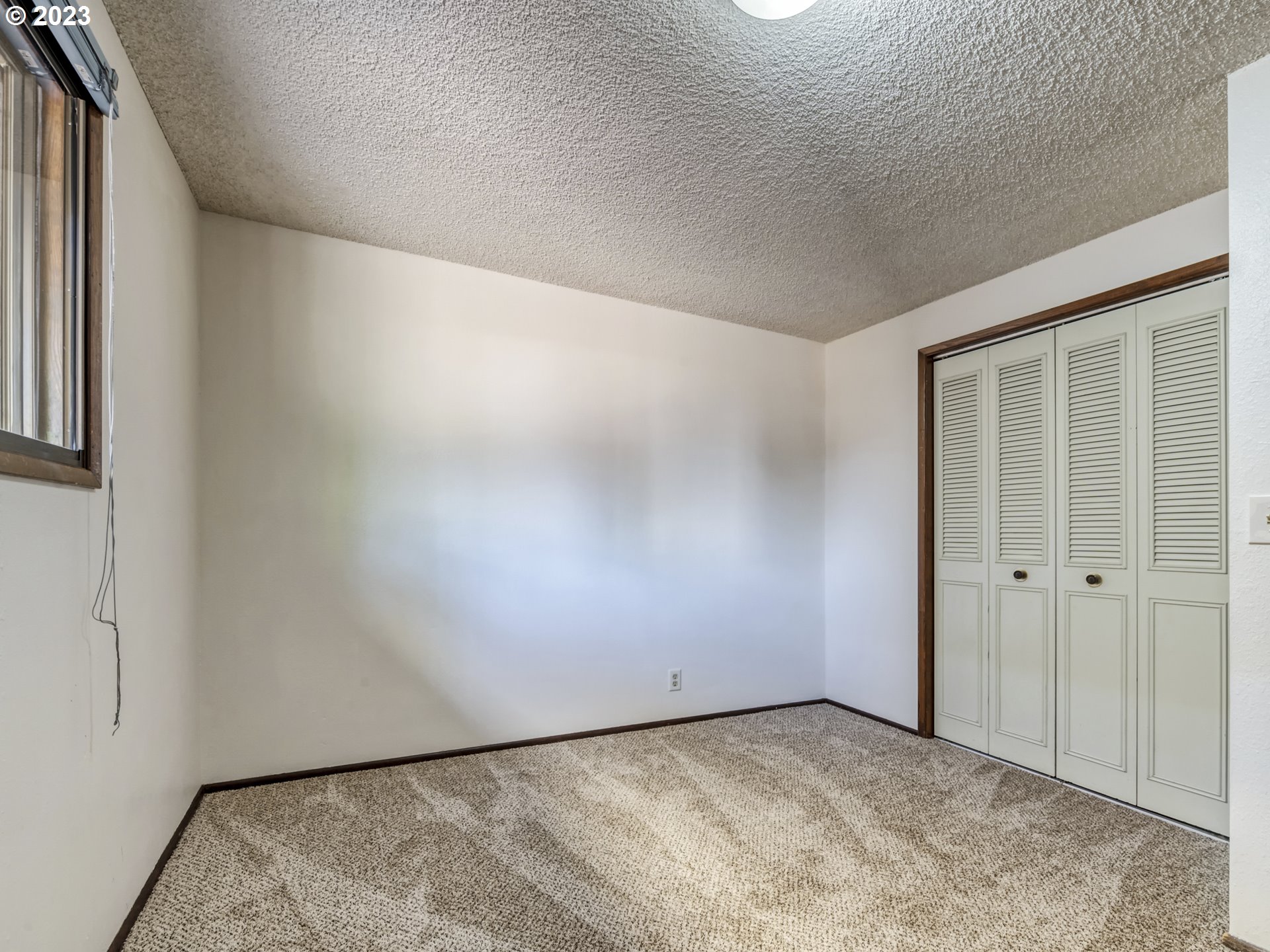 771 Rowan Avenue Springfield, OR 97477 - Photo 26 of 37 a view of an empty room