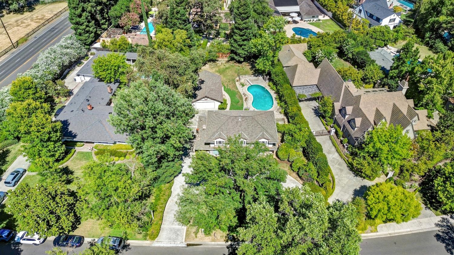405 Crocker Road Sacramento, CA 95864 - Photo 5 of 54