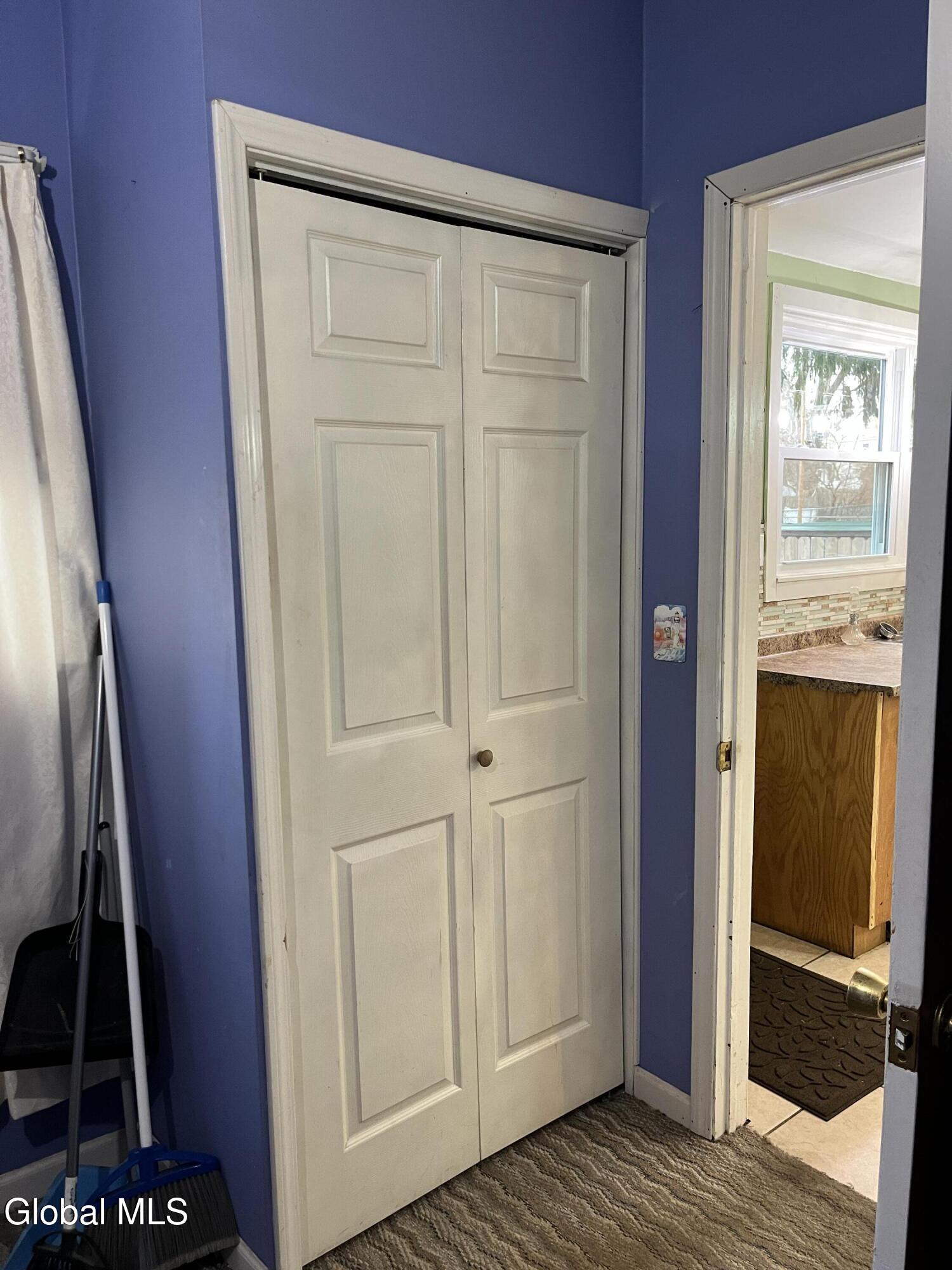 1719 Oneida Street Schenectady, NY 12308 - Photo 11 of 28 IMG_0301