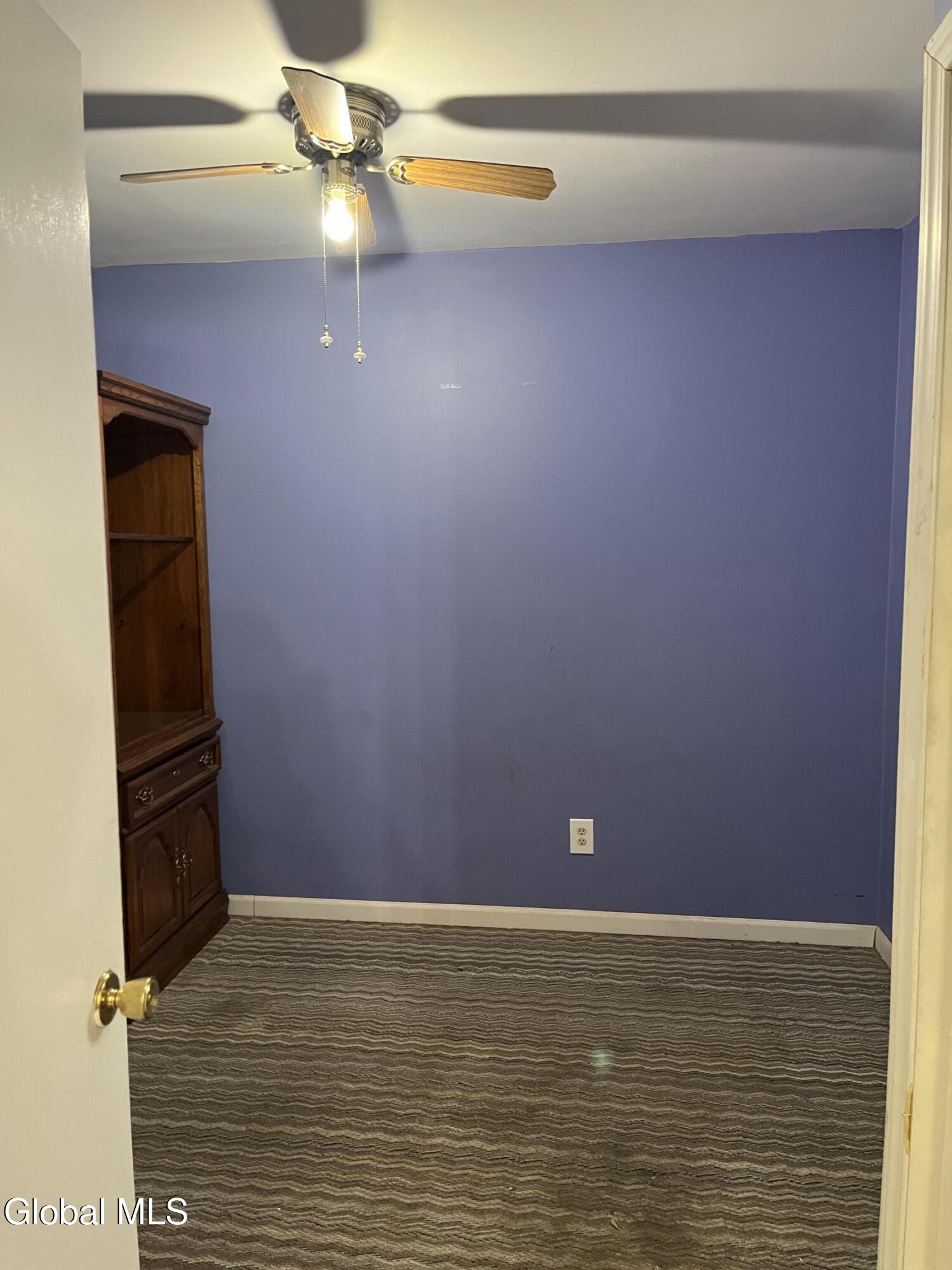 1719 Oneida Street Schenectady, NY 12308 - Photo 10 of 28 IMG_0302