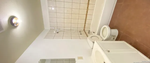 $850 | 428 Burnett Avenue, Unit B, Charlotte, TX 78011