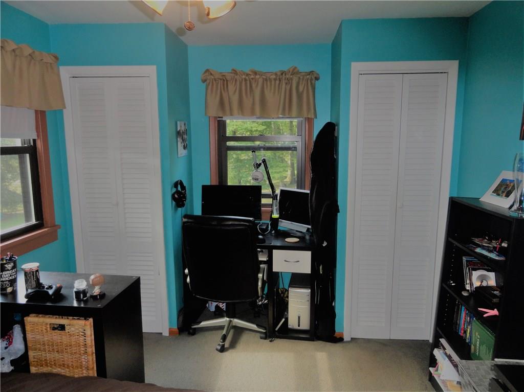 226 Oak Road Pittsburgh, PA 15239 - Photo 14 of 25 Bedroom #3