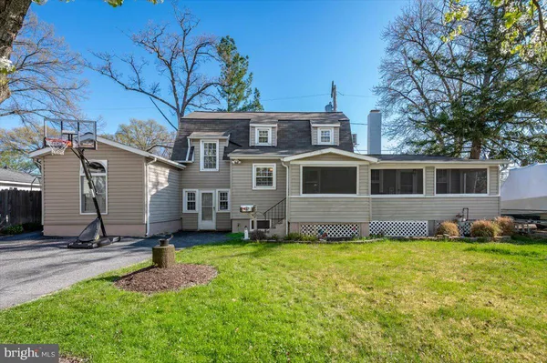 $300,000 | 2532 Hillcrest Avenue, Baltimore, MD 21234