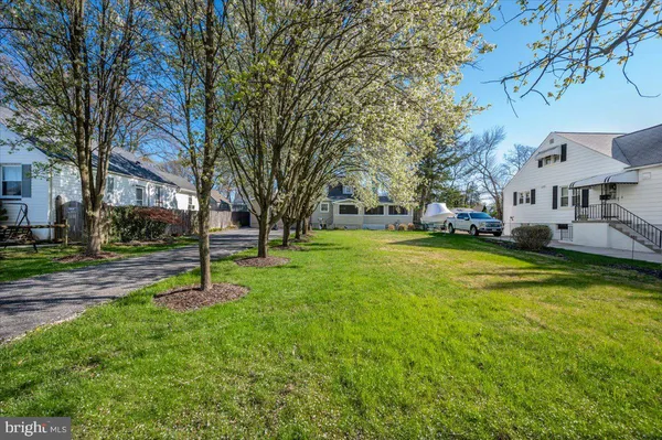 $300,000 | 2532 Hillcrest Avenue, Baltimore, MD 21234