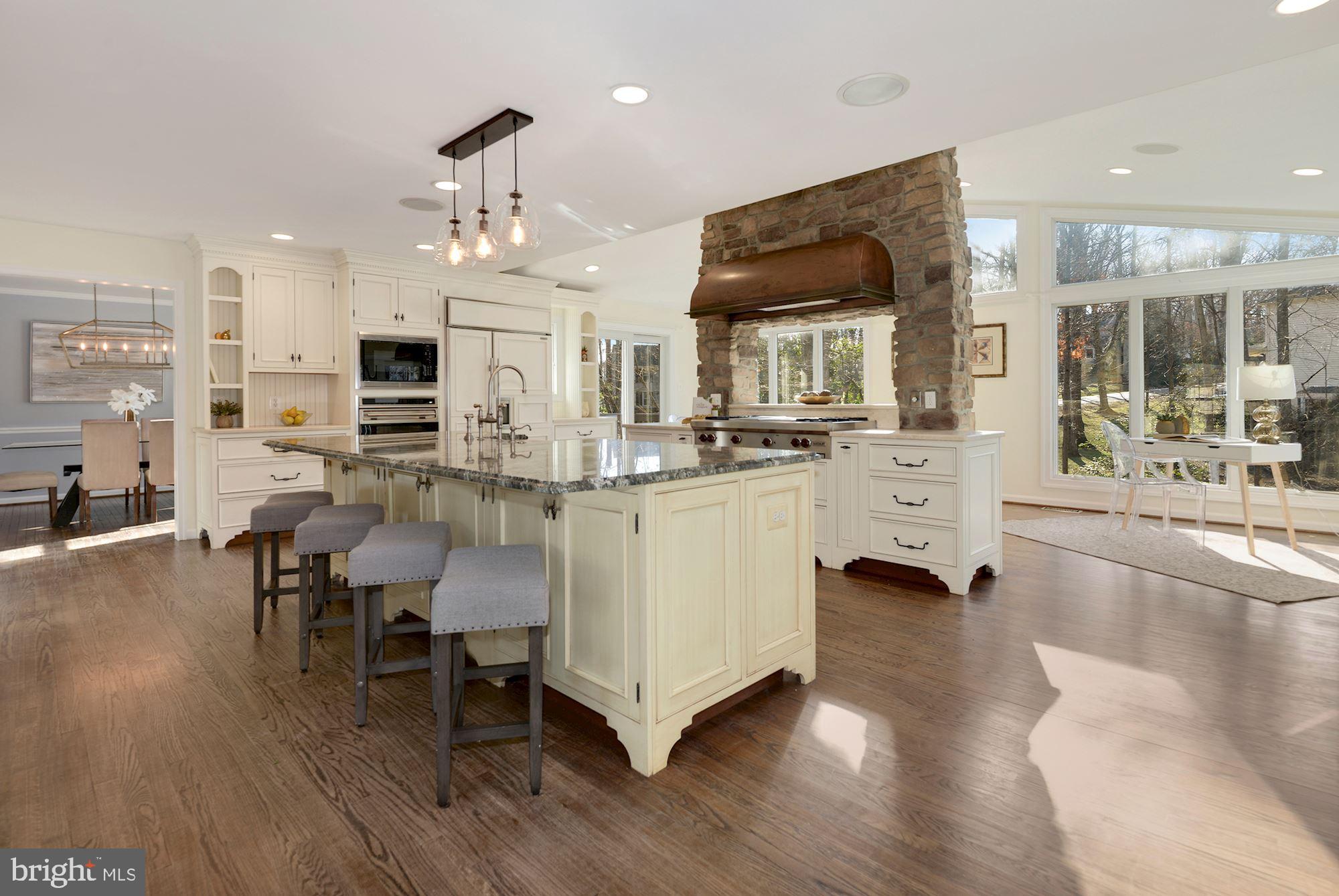 1224 Bishopsgate Way Reston, VA 20194 - Photo 10 of 42 Eat-In Kitchen