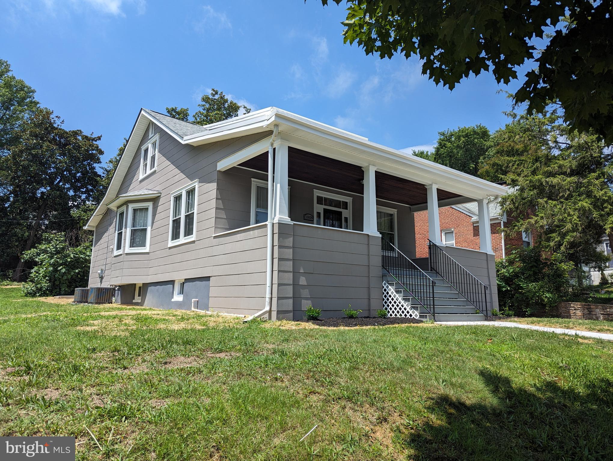 3809 Ridgecroft Road Baltimore, MD 21206 - Photo 2 of 31 Welcome Home to 3809 Ridgecroft!
