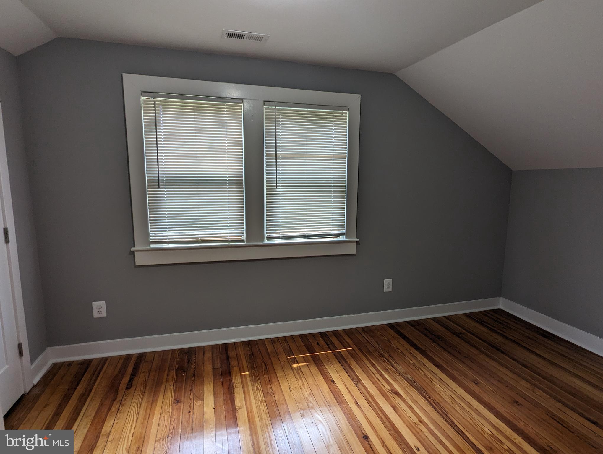 3809 Ridgecroft Road Baltimore, MD 21206 - Photo 25 of 31 Bedroom 3