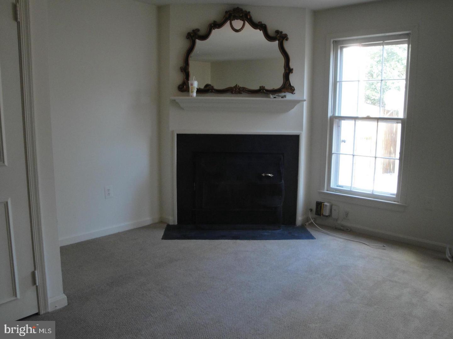 8029 Edinburgh Drive Springfield, VA 22153 - Photo 6 of 24