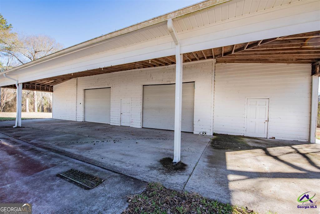 1441 Zenith Mill Road Roberta, GA 31078 - Photo 26 of 80 a view of a front door