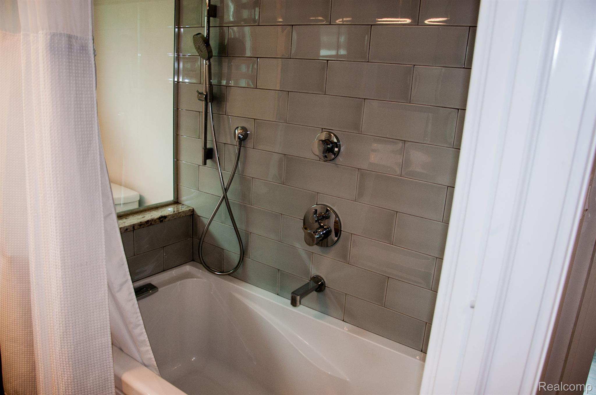 634 Millstone Drive Rochester, MI 48309 - Photo 44 of 52 Gallery Image 44