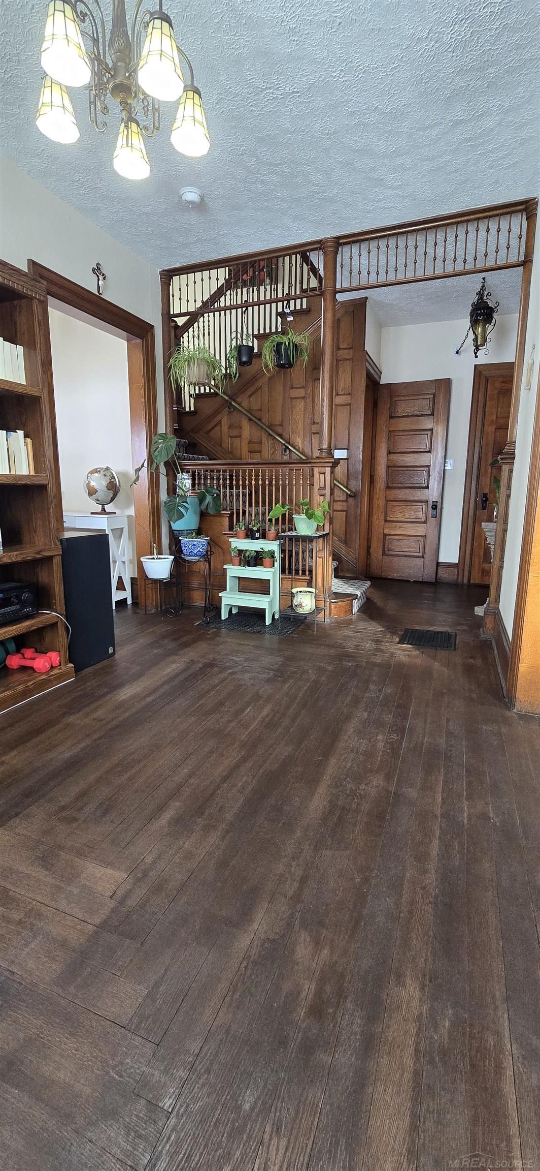 205 South Dettman Road Jackson, MI 49203 - Photo 10 of 56