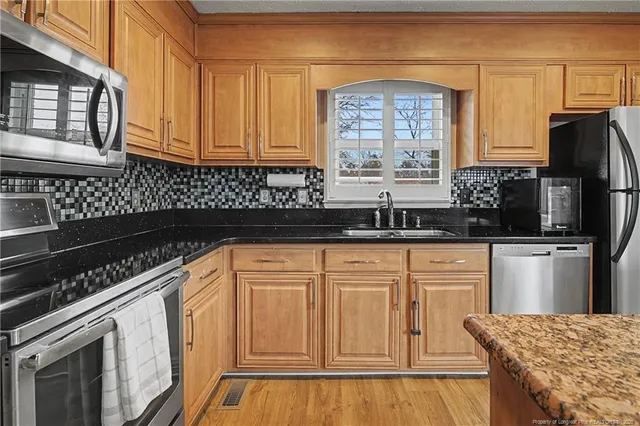 $259,000 | 6870 Buttermere Drive, Fayetteville, NC 28314