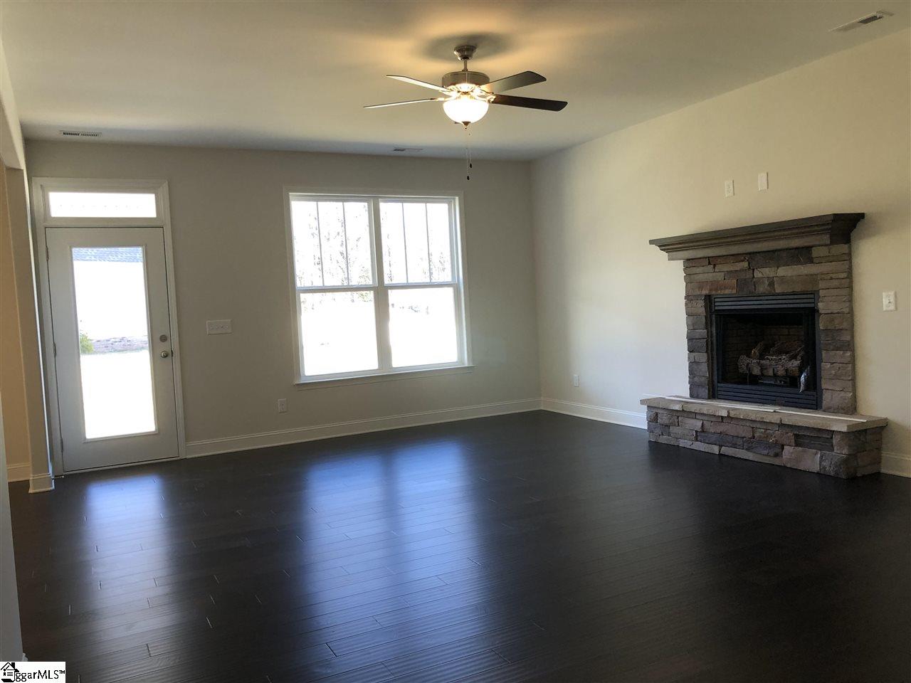 101 Donemere Way Fountain Inn, SC 29644 - Photo 5 of 12 Gallery Image 5