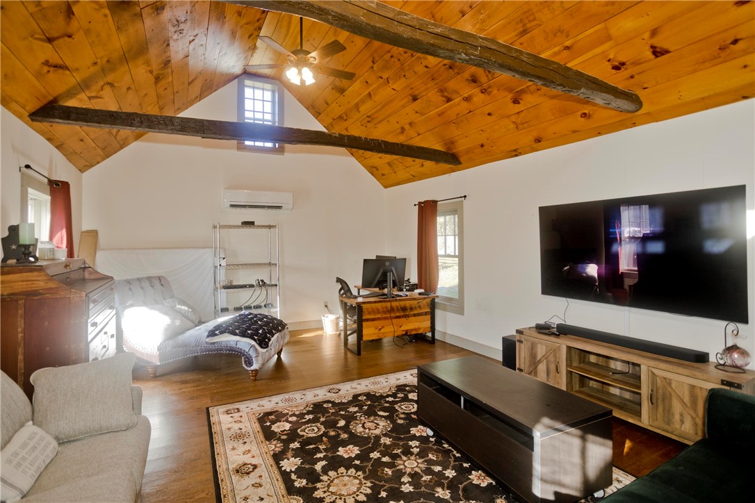 175 Hunting House Road Glocester, RI 02857 - Photo 18 of 39