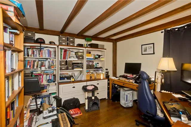 $949,900 | 175 Hunting House Road, Glocester, RI 02857