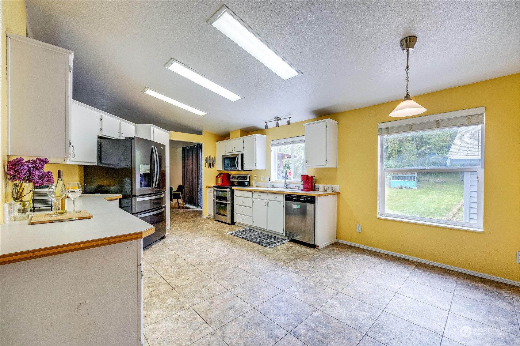 21925 Port Gamble Road Northeast Poulsbo, WA 98370 - Photo 12 of 37 Gallery Image 12