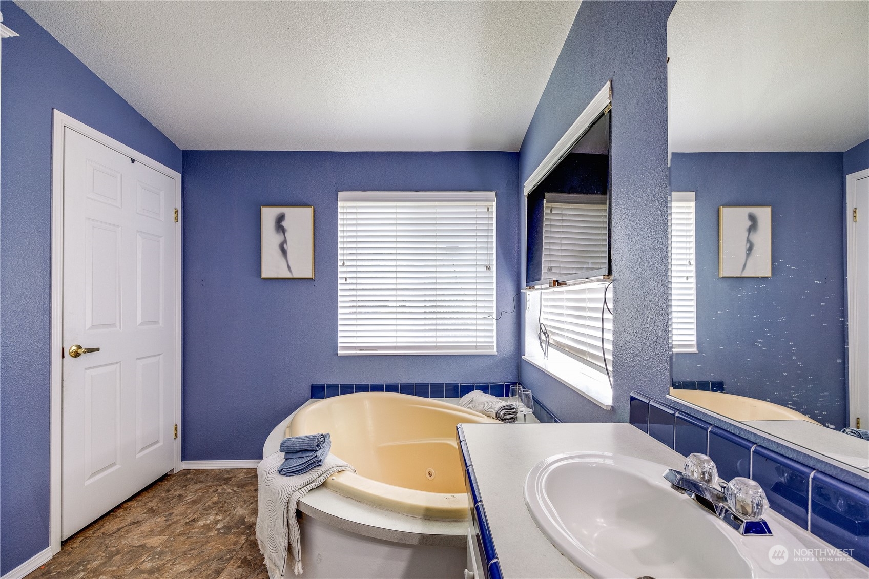 21925 Port Gamble Road Northeast Poulsbo, WA 98370 - Photo 19 of 37 Gallery Image 19