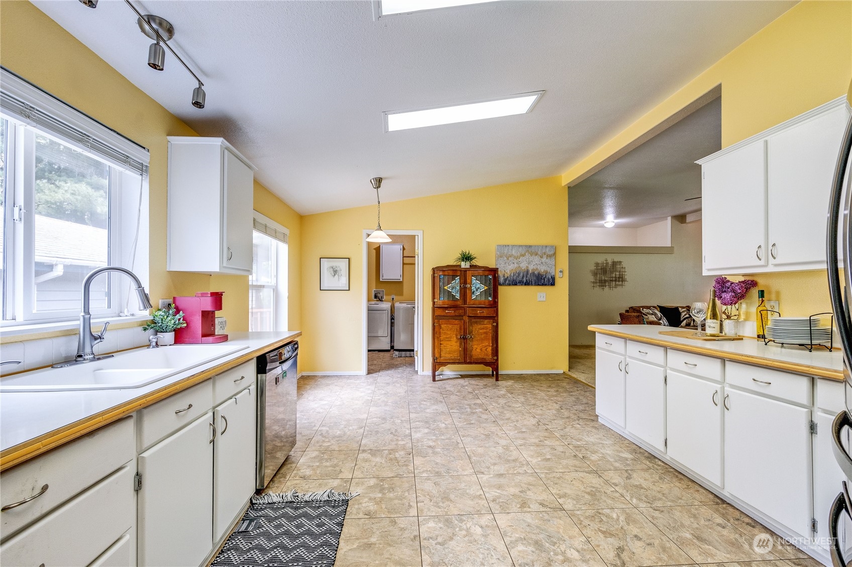 21925 Port Gamble Road Northeast Poulsbo, WA 98370 - Photo 10 of 37 Gallery Image 10