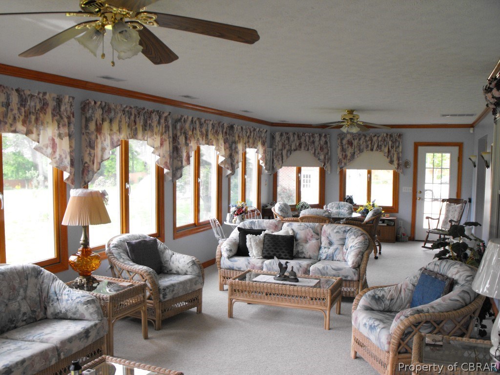 8279 Spring Hill Farm Road East Gloucester, VA 23061 - Photo 9 of 23