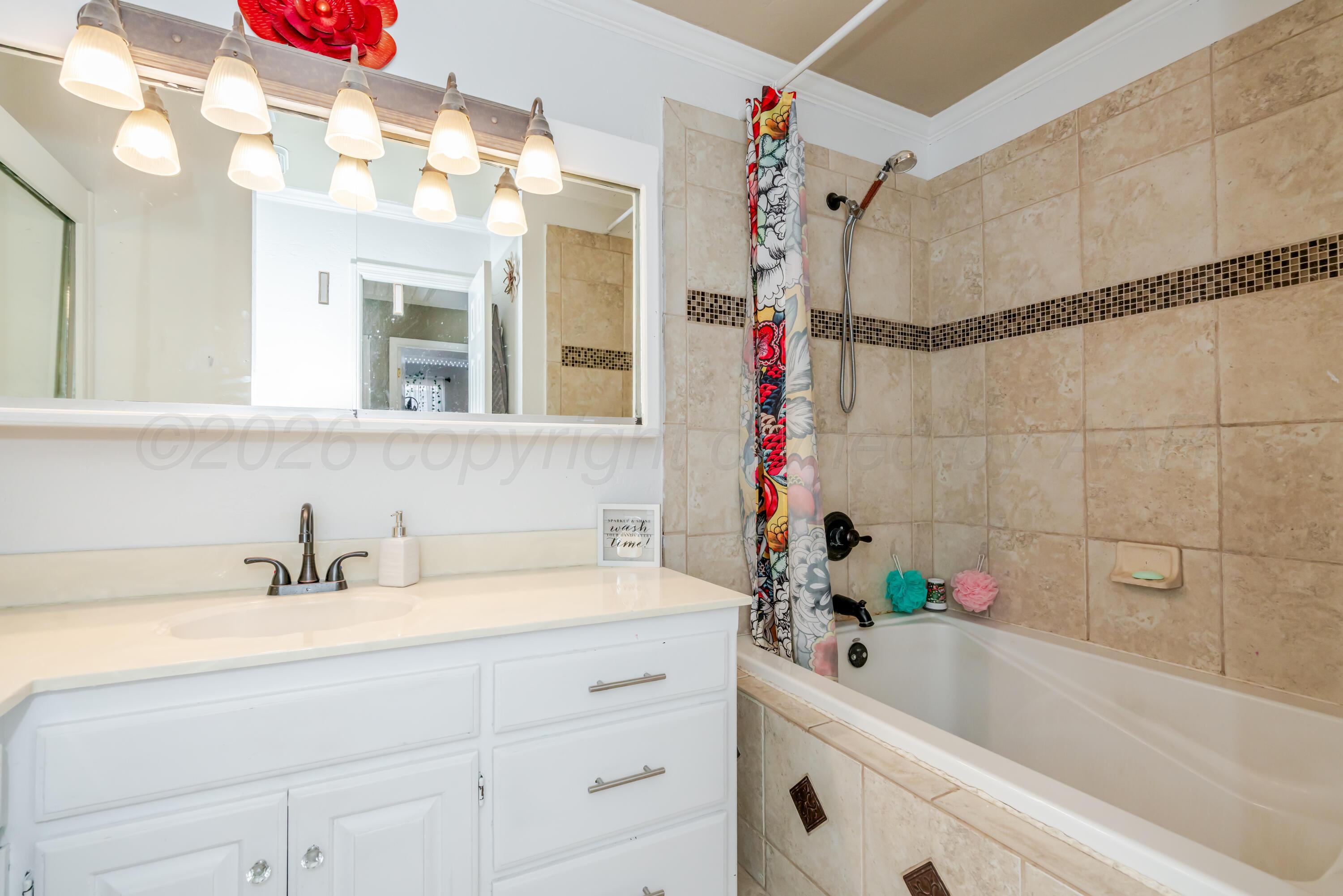 8010 Claret Street Amarillo, TX 79110 - Photo 28 of 36 Bathroom 1