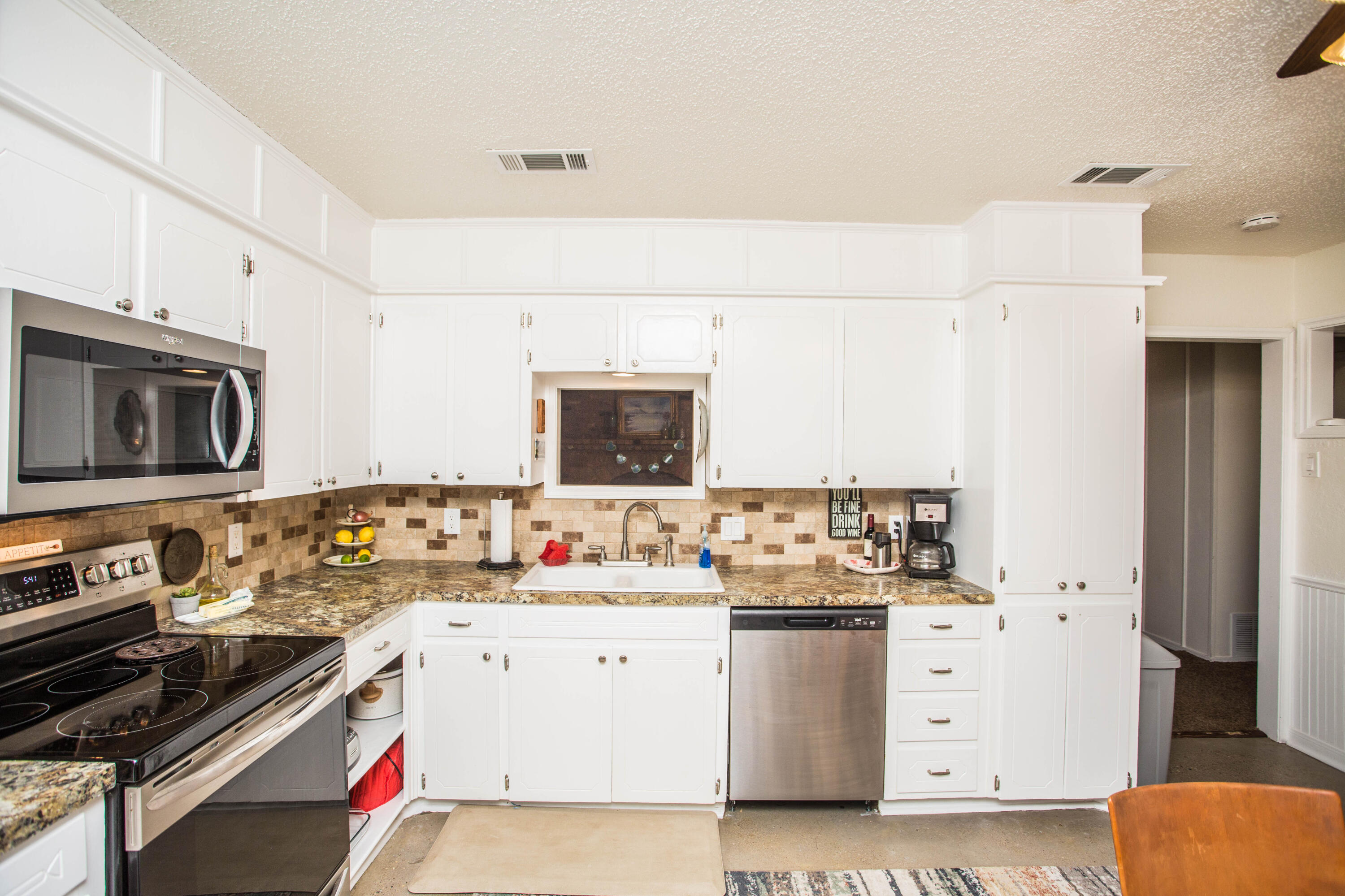 2614 77th Street Lubbock, TX 79423 - Photo 10 of 24 db