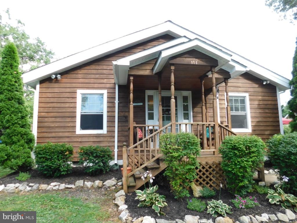 151 Farm Ridge Road Front Royal, VA 22630 - Photo 2 of 18 Exterior (Front)