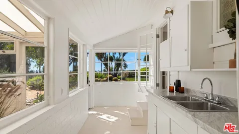 $4,850,000 | 29701 Baden Place, Malibu, CA 90265